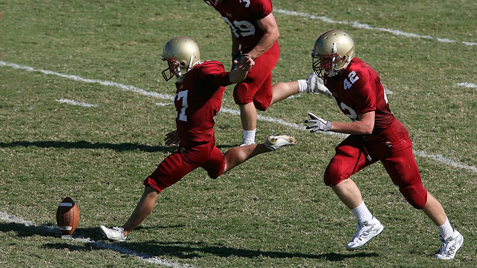 爱游戏体育入口-法国橄榄球以其创新战术占据国际赛场的独特地位，法国橄榄球日历